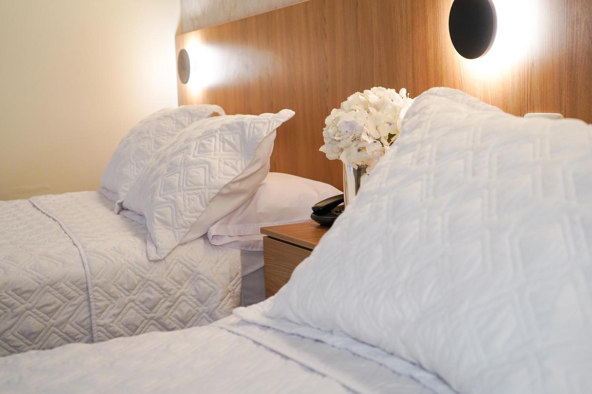 Y Santa Ana Apartahotel Cuenca